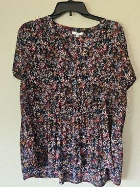 Pleione Navy Floral Smocked Short Sleeve Top